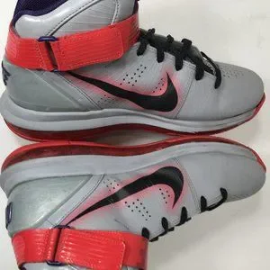 Nike | Shoes | Nike Air Max Hyperdunk 20 Size 85 | Poshmark display picture 1